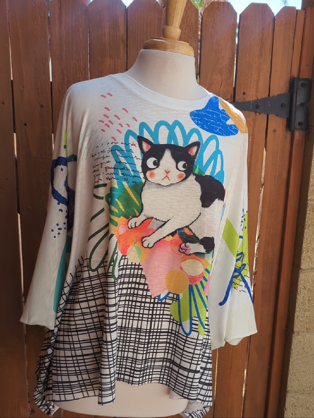 Women's White Cat-Print Short Sleeve Tunic